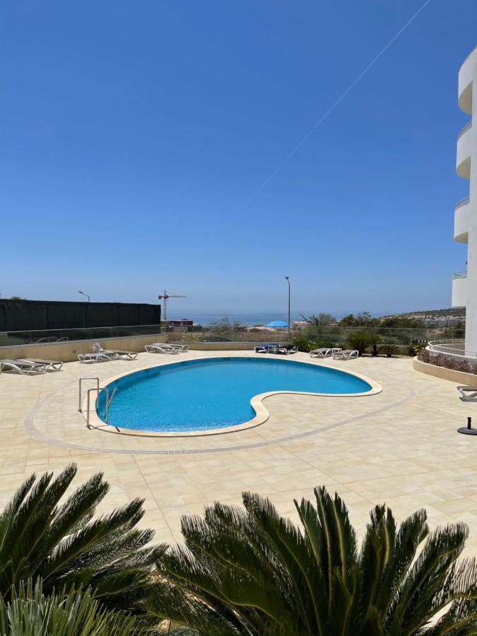 לאגוּ‏ש Beach Condo Porto Mos מראה חיצוני תמונה