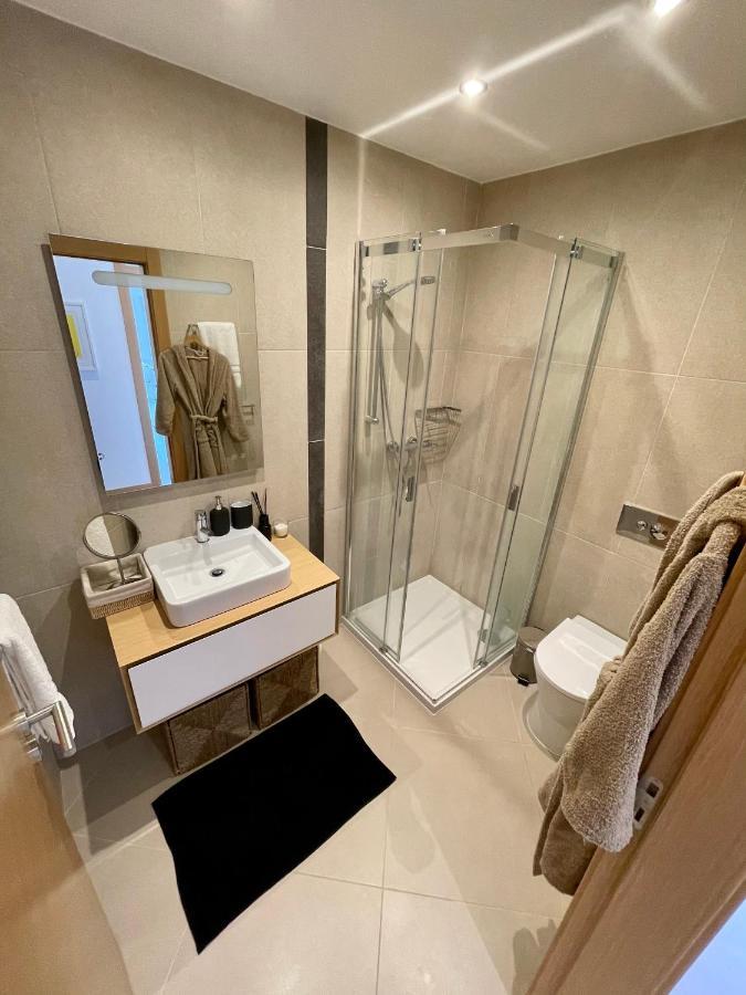 לאגוּ‏ש Beach Condo Porto Mos מראה חיצוני תמונה