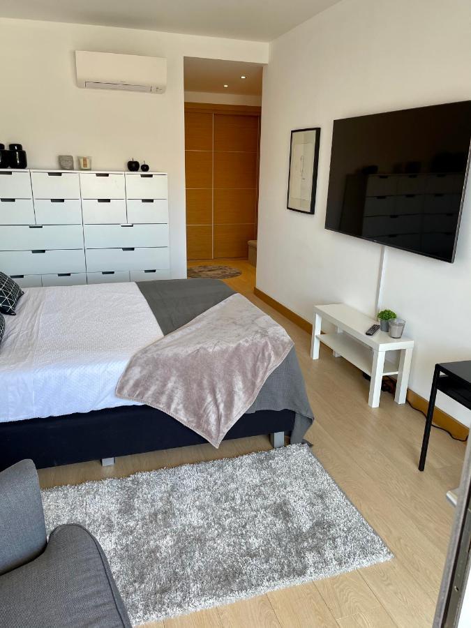 לאגוּ‏ש Beach Condo Porto Mos מראה חיצוני תמונה