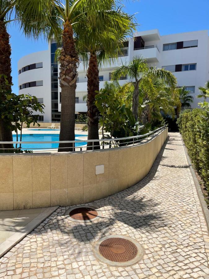 לאגוּ‏ש Beach Condo Porto Mos מראה חיצוני תמונה